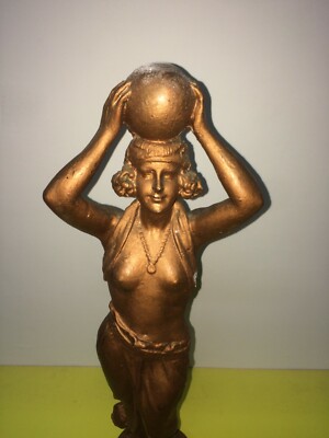 Giocoliera Orientale: Scultura Decorativa In Gesso Ramato, Stile Liberty