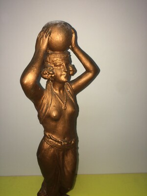 Giocoliera Orientale: Scultura Decorativa In Gesso Ramato, Stile Liberty