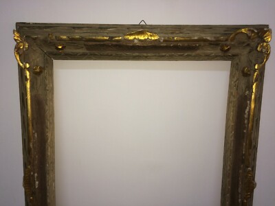 Cornice d'Epoca In Legno Laccato E Dorato Artisticamente Modellata
