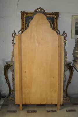 Grande Specchiera Dorata Con Decorazione A Pastiglia