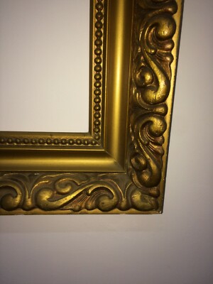 Decorativa Cornice Dorata Con Rilievi Artistici, Circa 1930