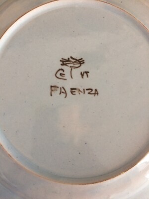 Piatto In Ceramica Di Faenza Con Decoro Floreale