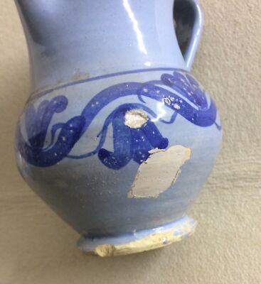 Abruzzo: Boccale Da Vino In Ceramica Maiolicata Decorativa