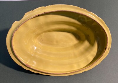 Antica Zuppiera In Ceramica Con Decoro Floreale, Pomolo A Pera E Piedi Leonini