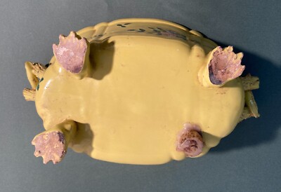 Antica Zuppiera In Ceramica Con Decoro Floreale, Pomolo A Pera E Piedi Leonini