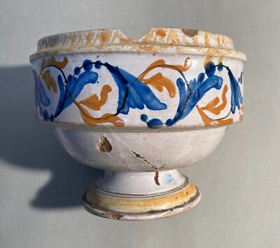 Zuppiera Antica In Ceramica Popolare Con Decori Floreali Policromi