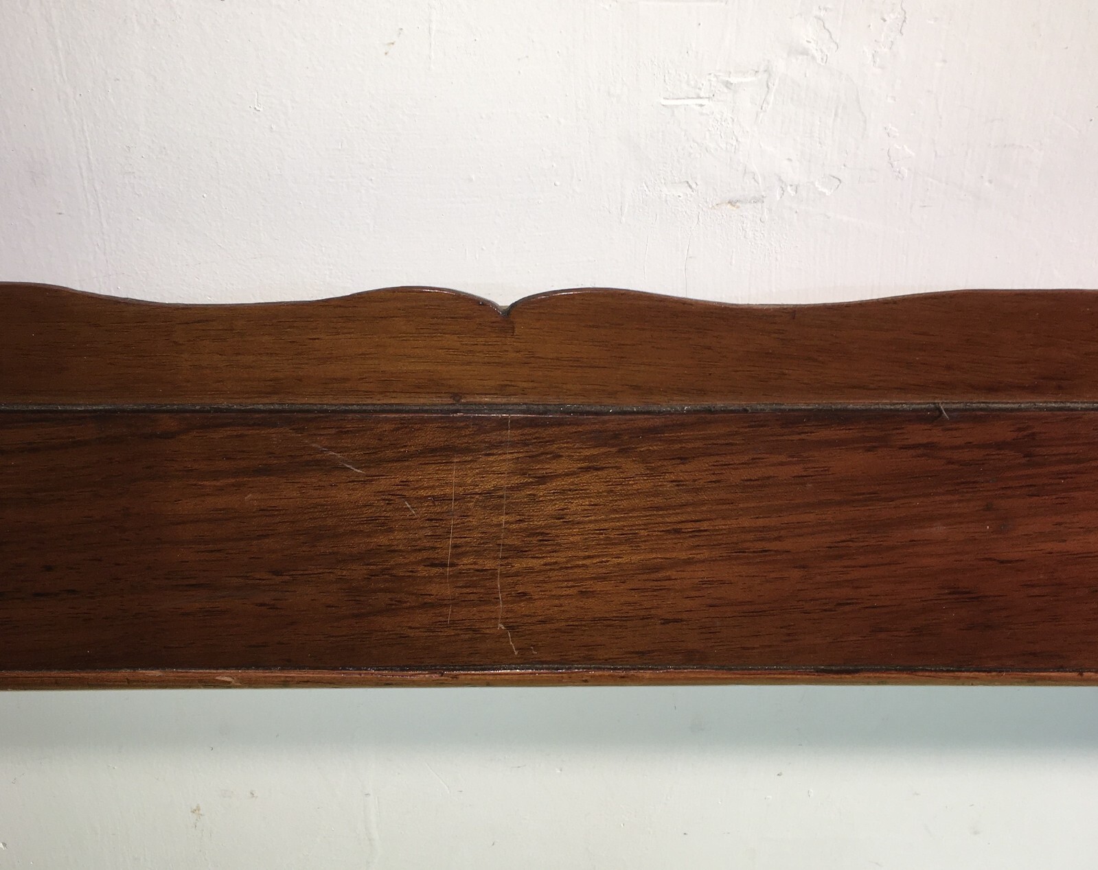 Grande Cornice Decorativa In Legno Della Metà Del XIX Secolo