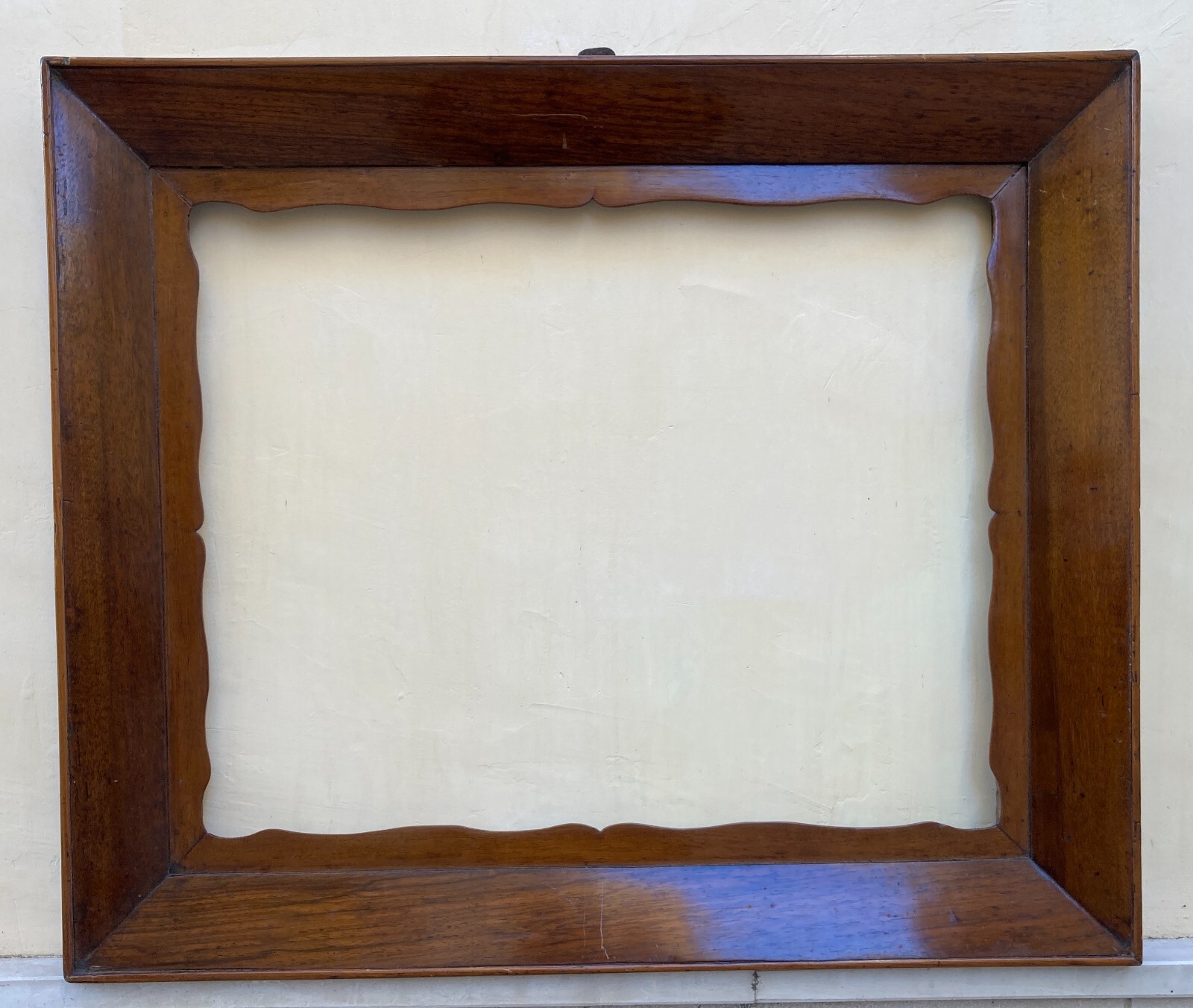 Grande Cornice Decorativa In Legno Della Metà Del XIX Secolo