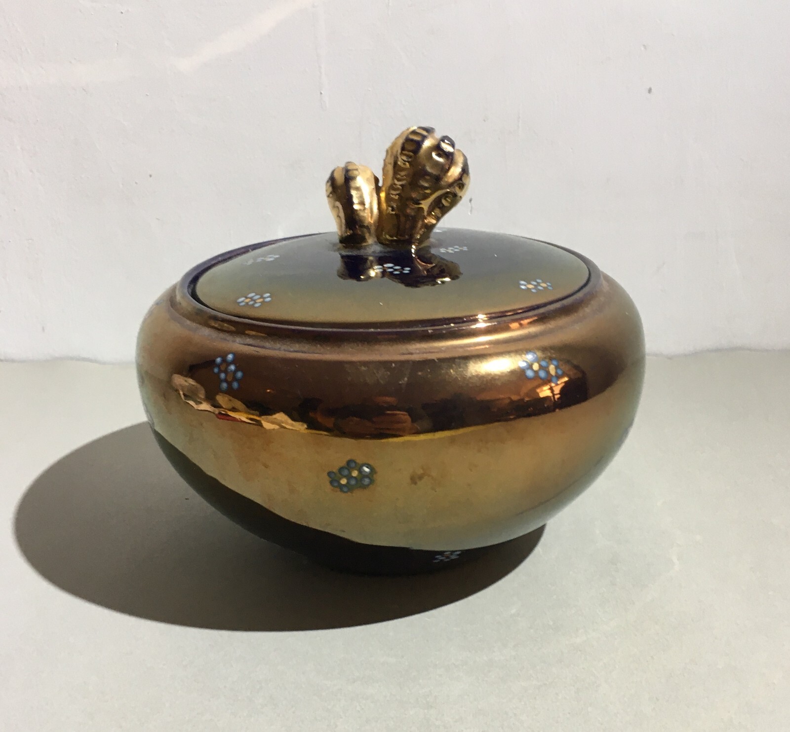 Ceramica Da Collezione: Ciotola Con Coperchio A Motivi Floreali, Rimini