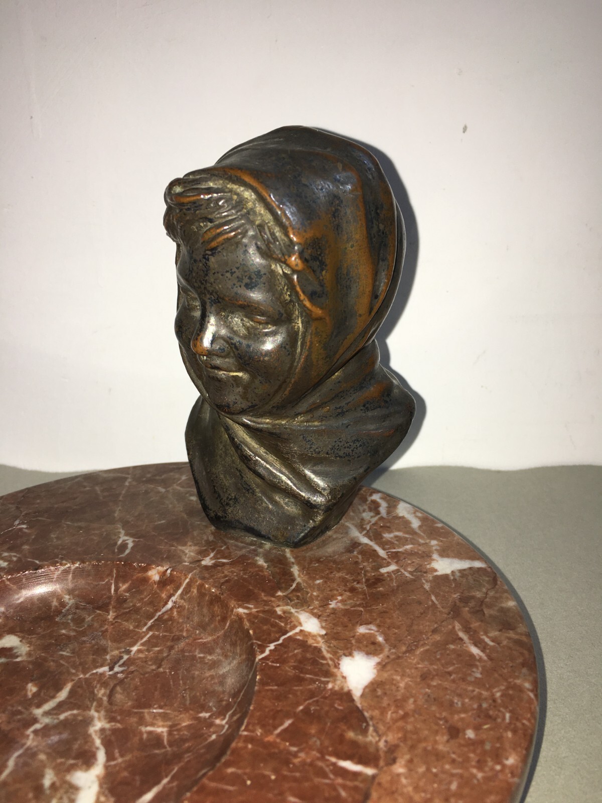Scultura Antica In Bronzo Su Base In Marmo, Posacenere Artistico