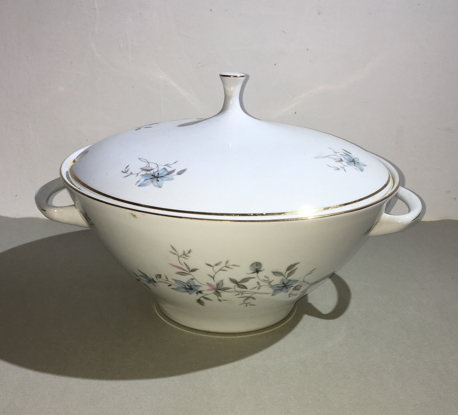 Soprammobile Decorativo, Porcellana Di Boemia, Zuppiera, Decori Floreali, Coperchio