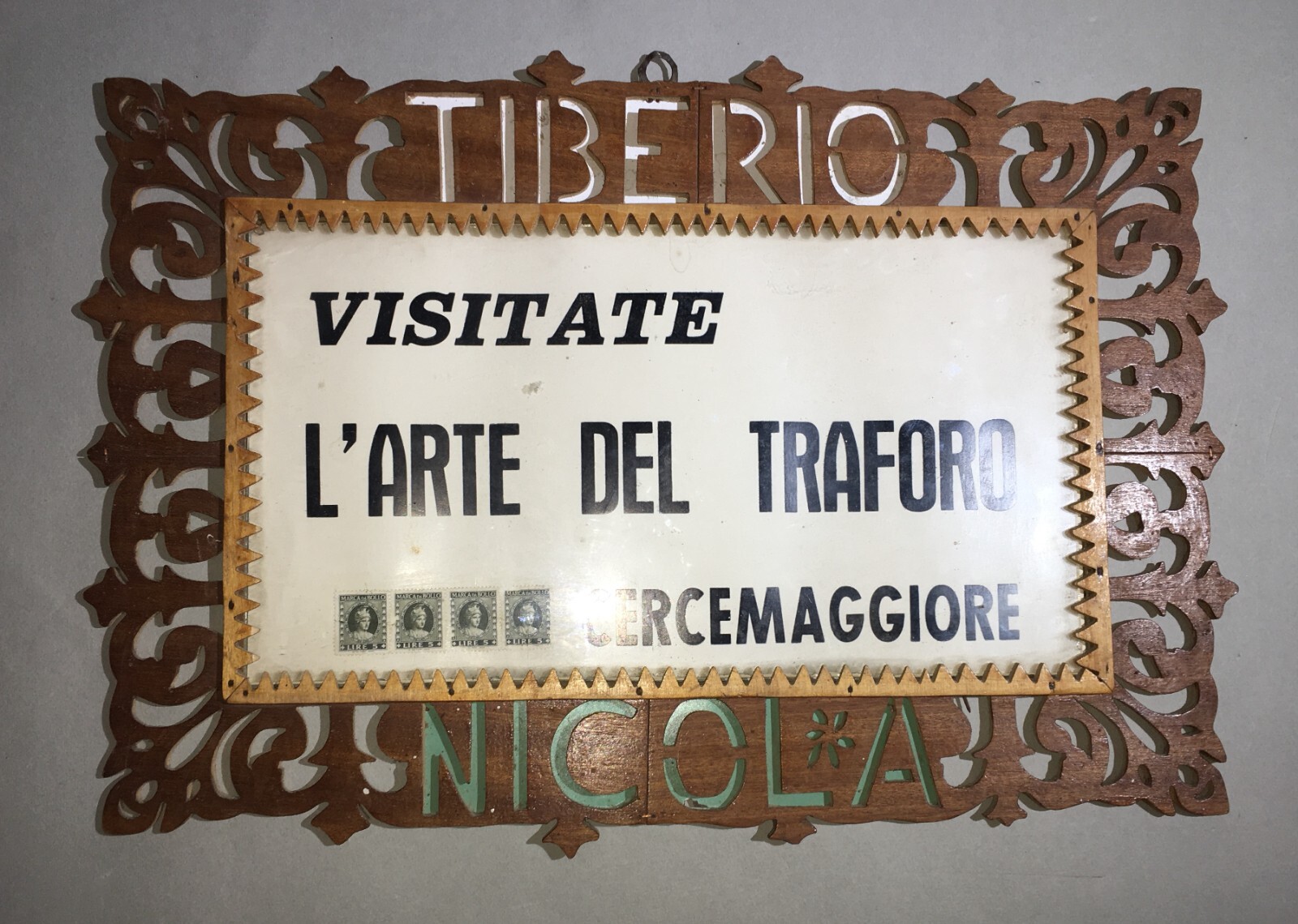 Cercemaggiore (Campobasso): Insegna Pubblicitaria Artistica In Legno Traforato Di Nicola Tiberio