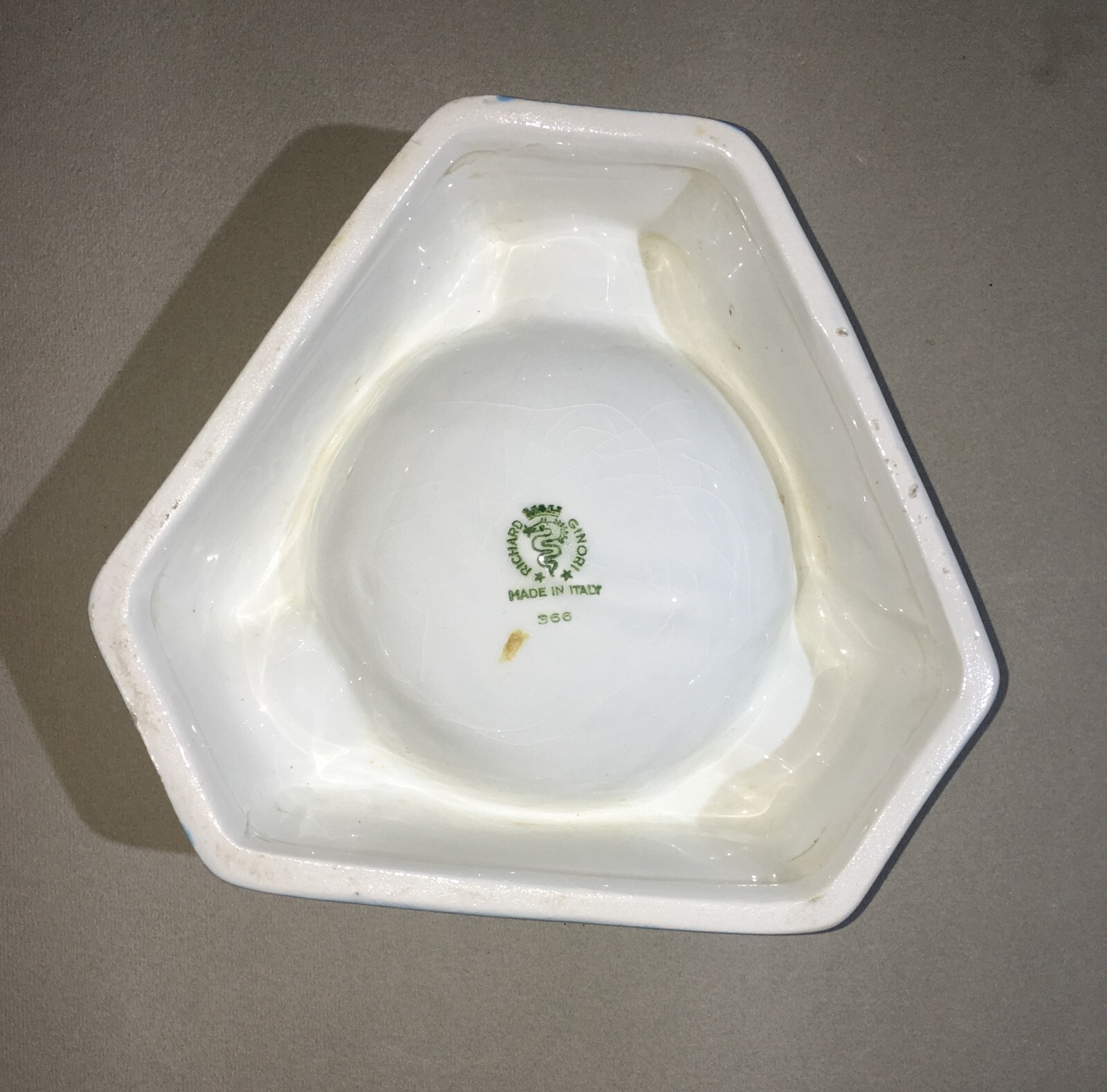 Posacenere Pubblicitario Regina Isabella, Lacco Ameno, Ceramica Richard Ginori