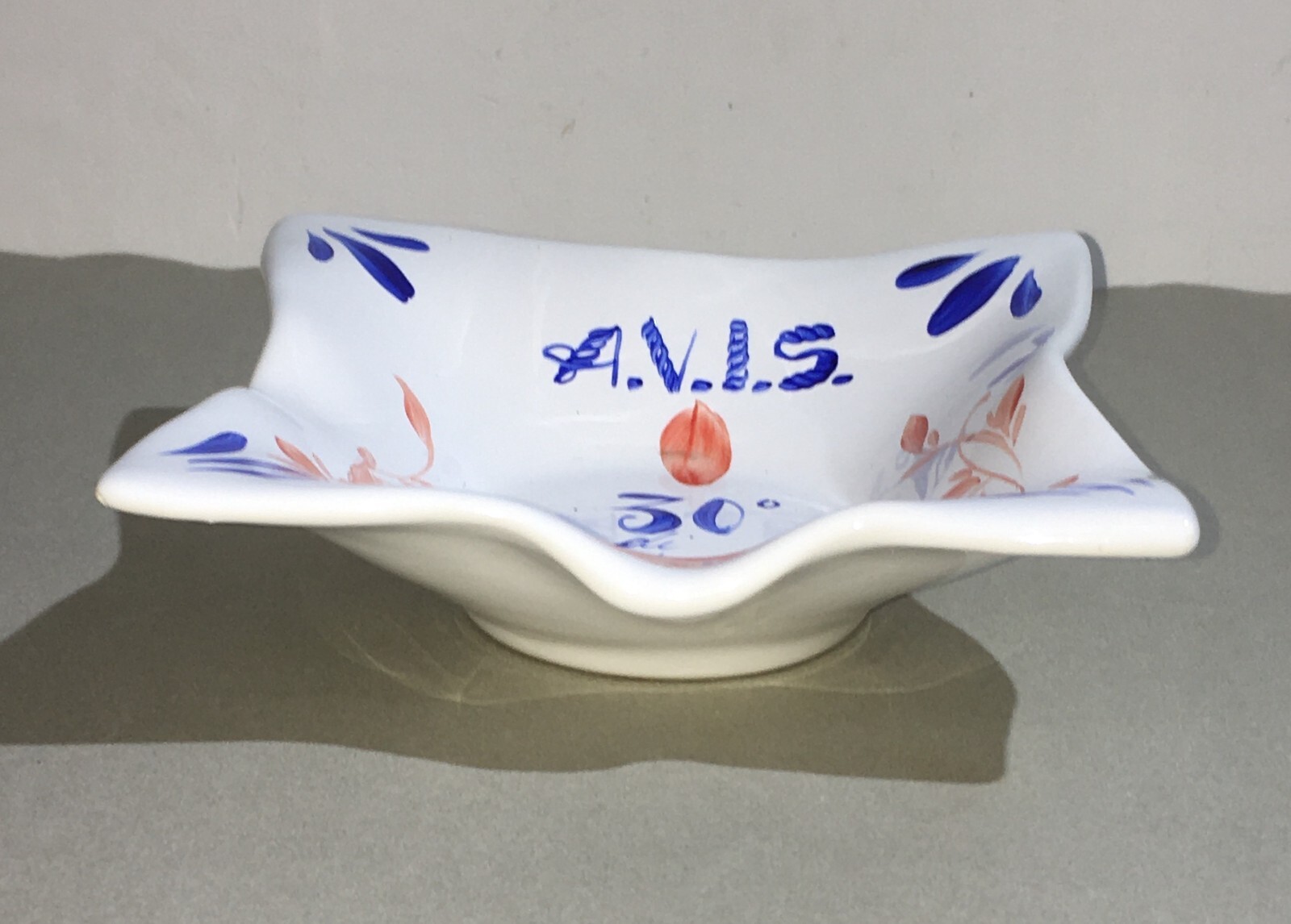 Posacenere Pubblicitario, Ceramica Dipinta, A.V.I.S. Lodi, Lodivecchio, Firmato, 2002