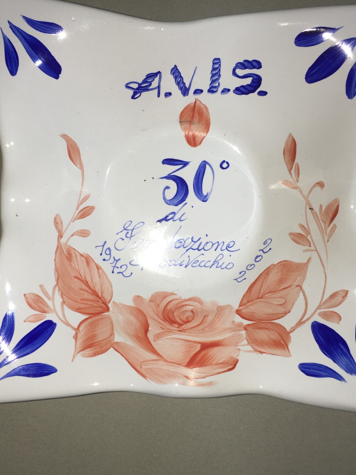 Posacenere Pubblicitario, Ceramica Dipinta, A.V.I.S. Lodi, Lodivecchio, Firmato, 2002