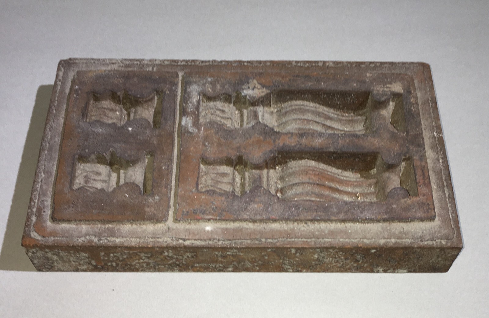 Arte E Artigianato Del Ferro: Antico Calco Per Fusione Con Motivi Decorativi
