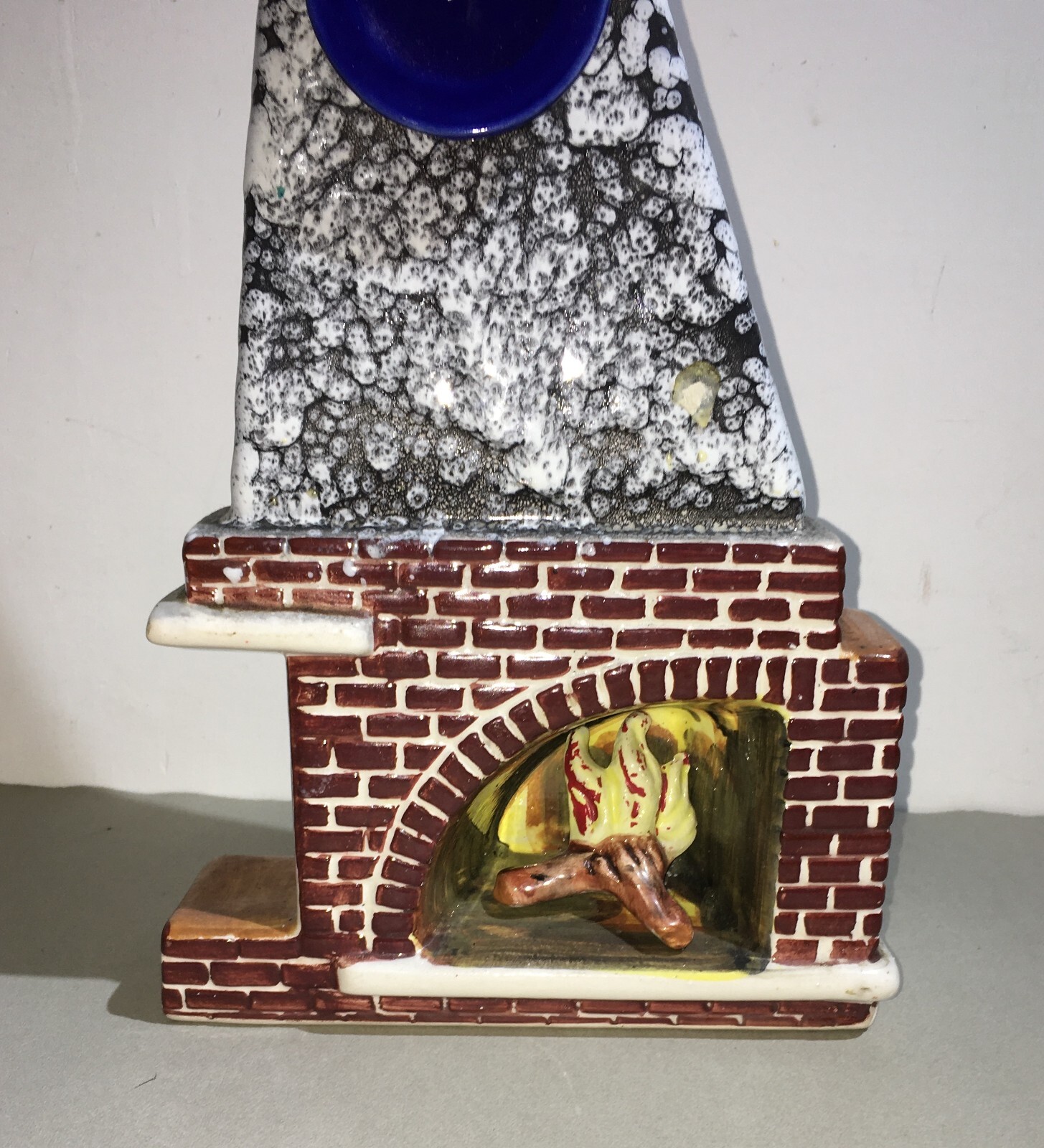 Ceramica Da Collezione   Bottiglia Decorata E Modellata   Caminetto   Mendrisio   Sailis