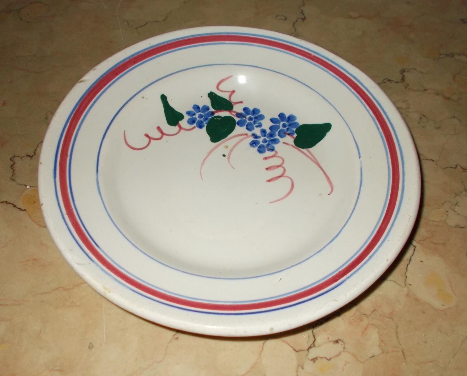 Antico Piatto Da Collezione Decorato Con Motivi Floreali E Stemma Araldico