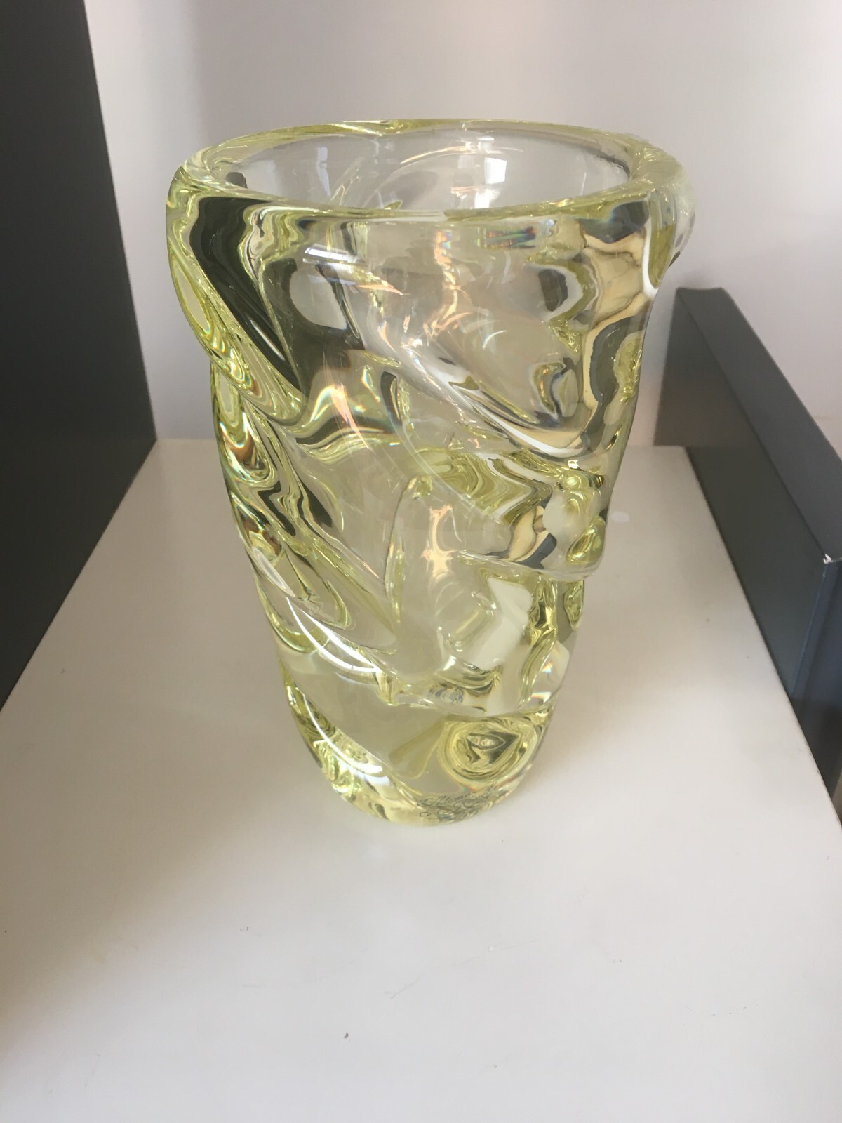 Vetro Decorativo E Da Collezione Sèvres, Modellato Sinuoso, Etichetta Ademaro Rossetti