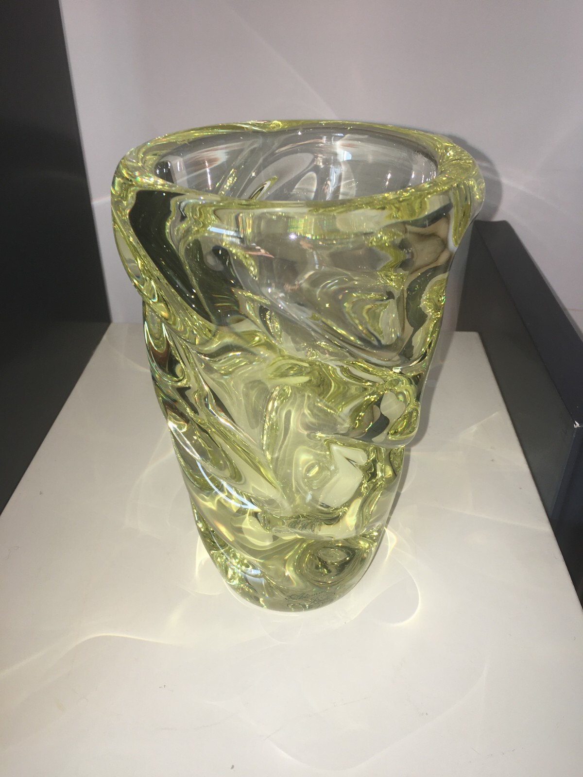 Vetro Decorativo E Da Collezione Sèvres, Modellato Sinuoso, Etichetta Ademaro Rossetti