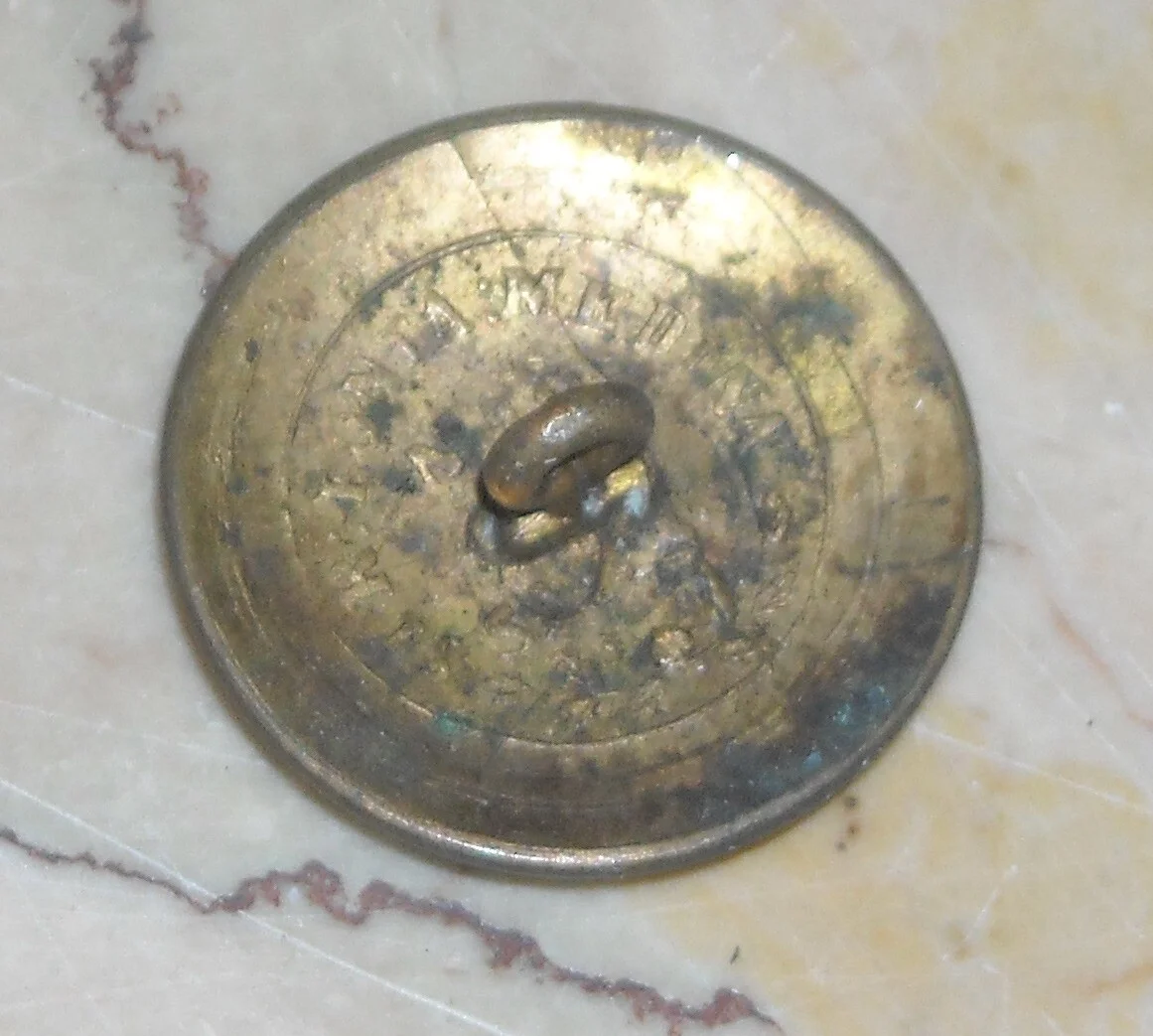 Araldica e Militaria: Antichi Bottoni del Regio Collegio delle Scuole Pie, Napoli (set di 8)