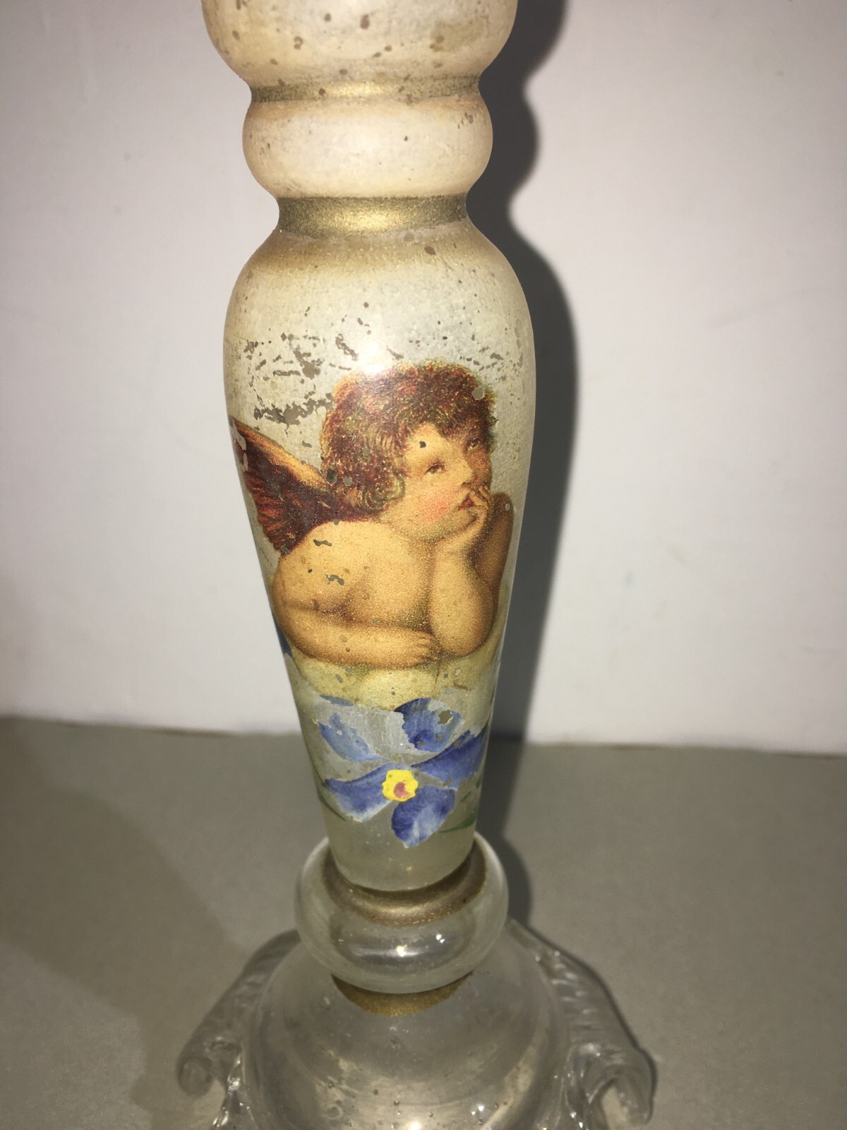 Candeliere In Vetro Decorato A Mano Con Motivi Floreali E Angioletto