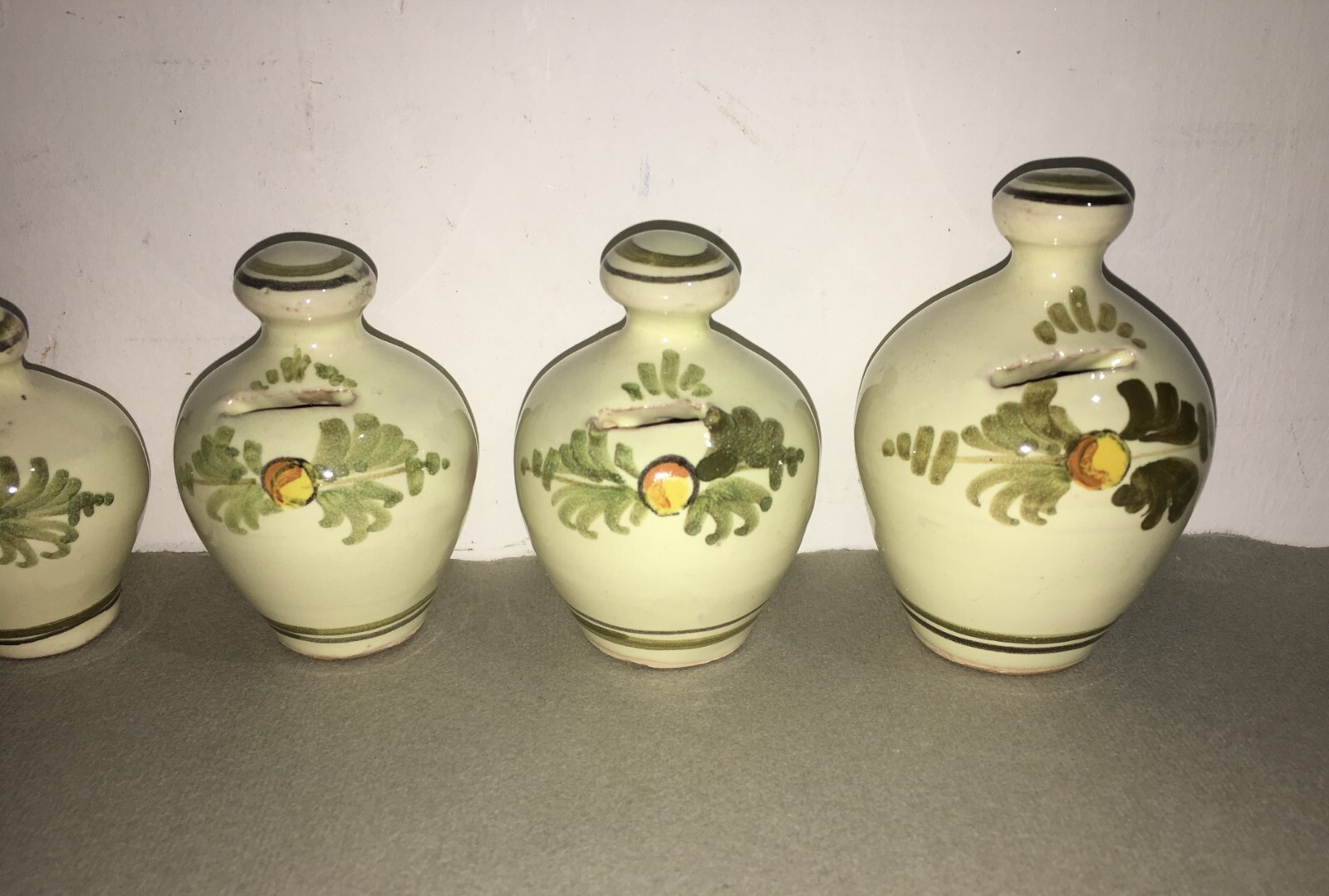 Puglia, Grottaglie, Otto Mini Ceramiche Da Collezione, Salvadanai, Firmati Zubrod