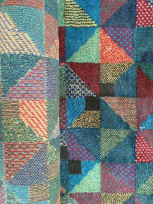 Arti Decorative Del '900: Grande Tappeto Policromo Designer Gianni Erba