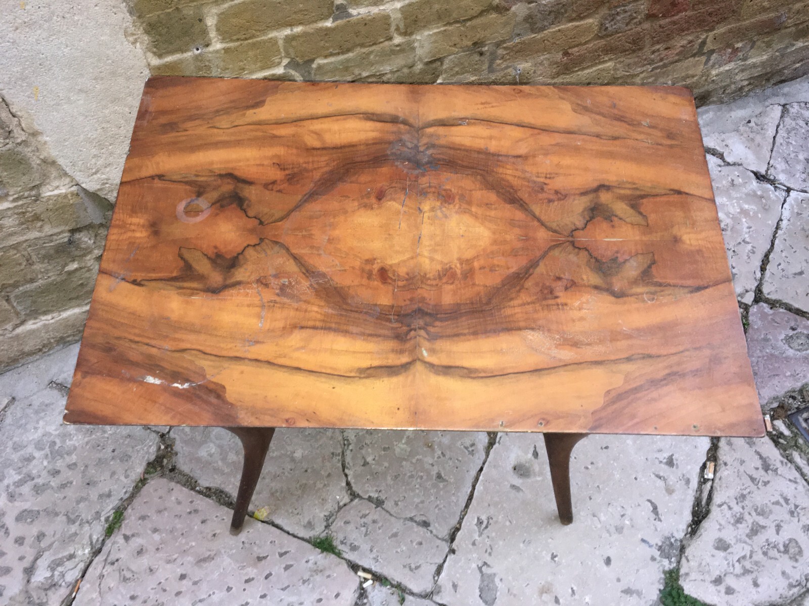 Tavolino d'Epoca In Legno Di Design Stilizzato, Attribuibile A Giò Ponti