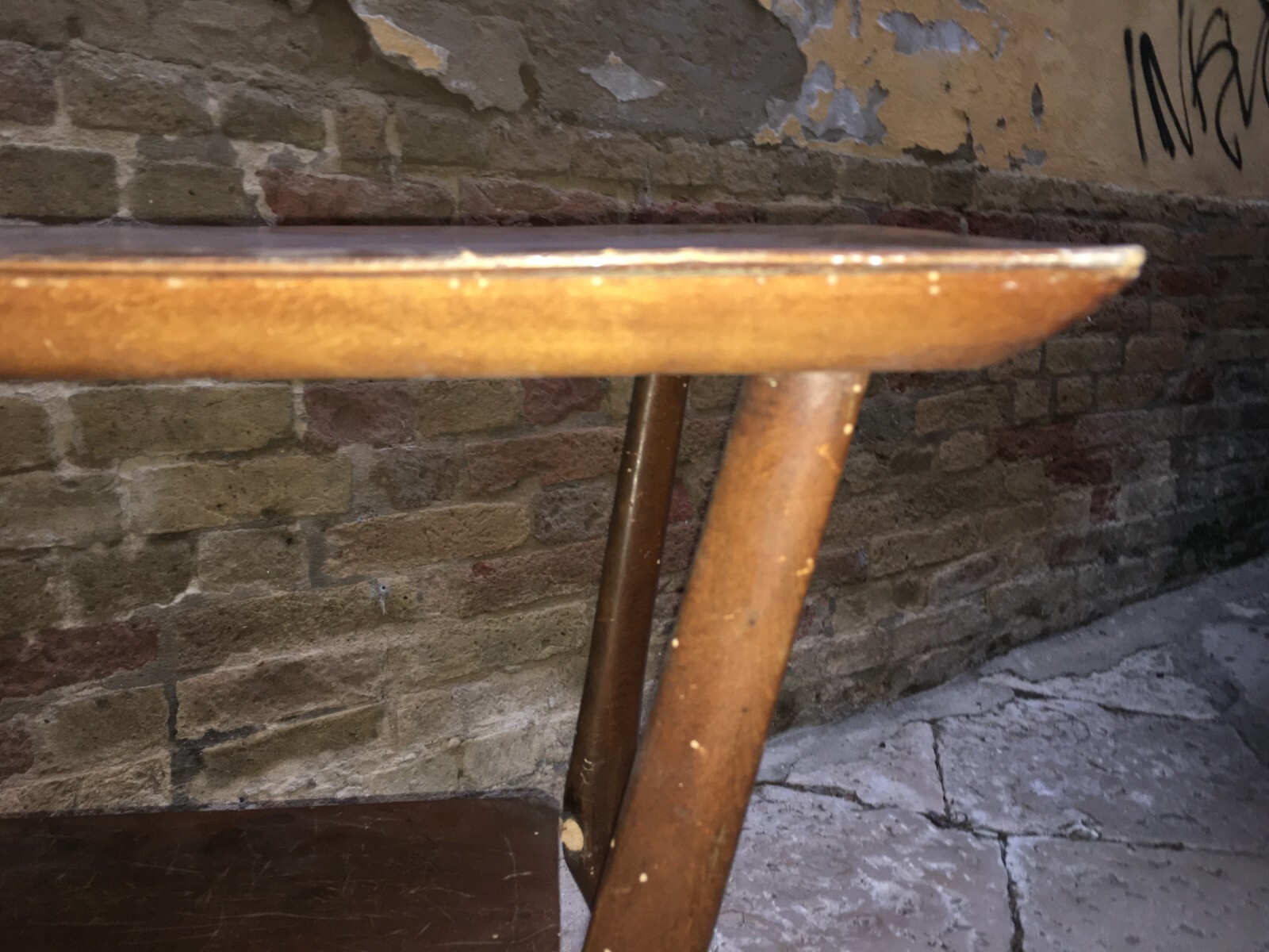 Tavolino d'Epoca In Legno Di Design Stilizzato, Attribuibile A Giò Ponti