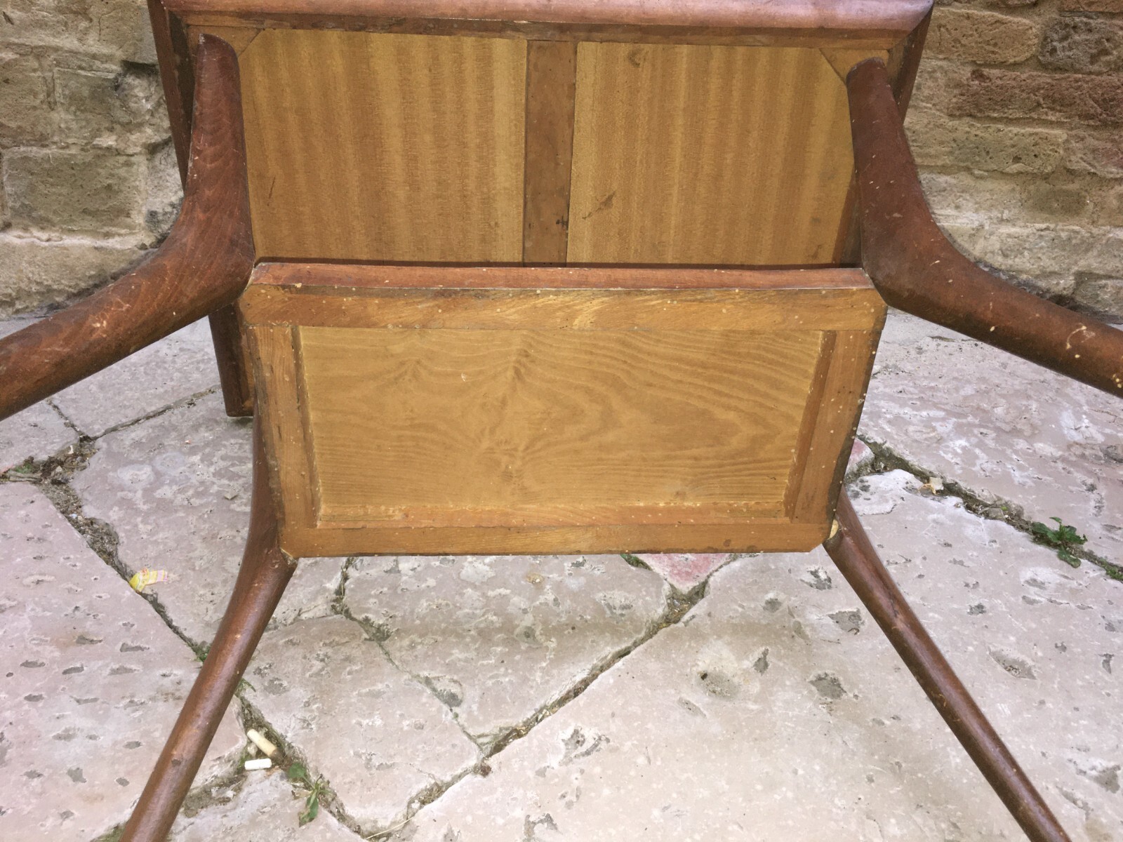 Tavolino d'Epoca In Legno Di Design Stilizzato, Attribuibile A Giò Ponti