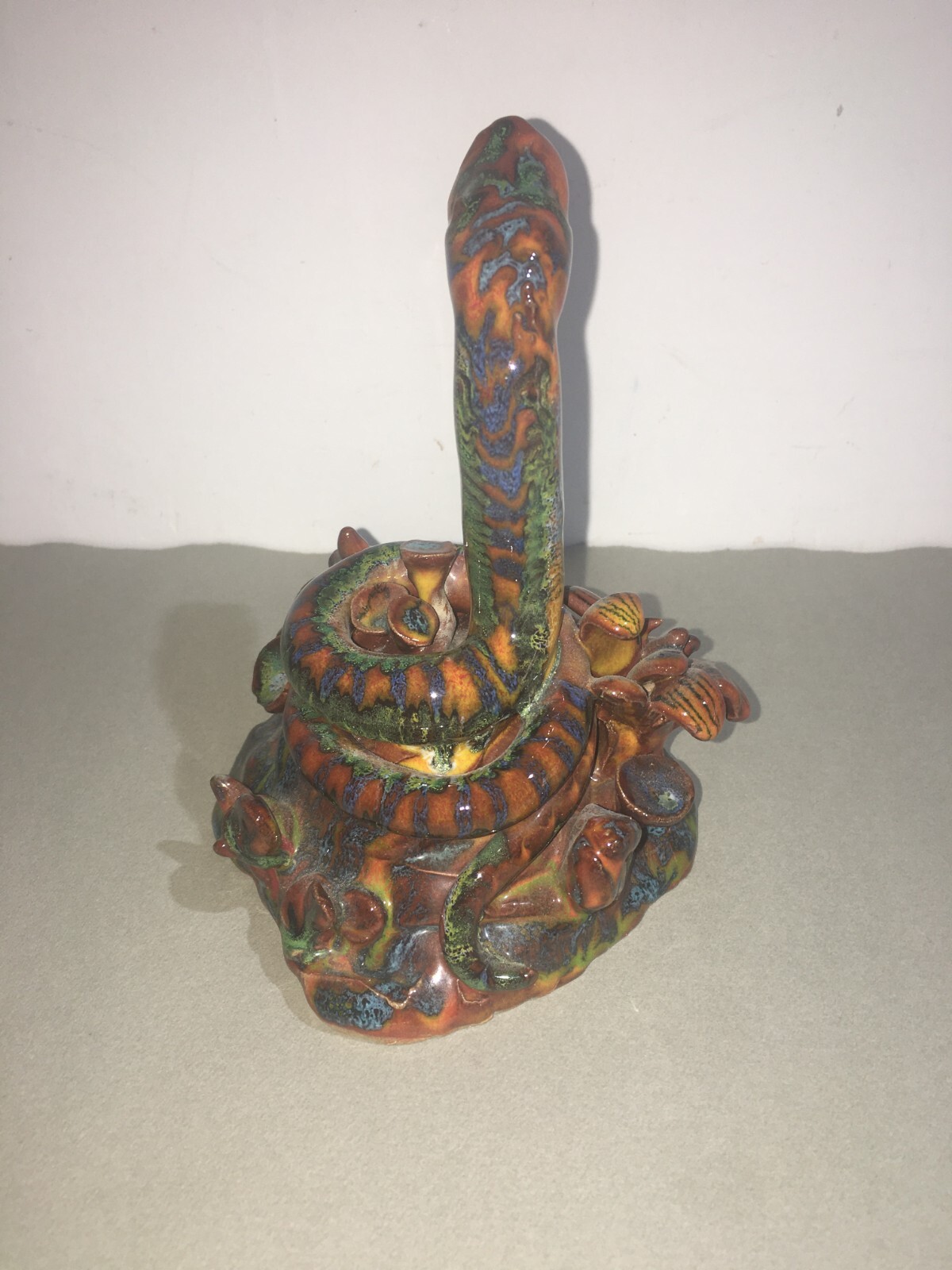 Scultura Cobra In Ceramica Policroma Di Ducci, San Marino
