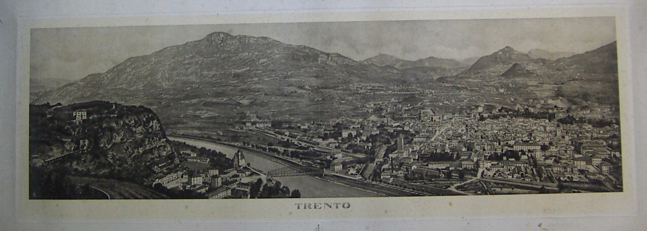 Trento. Grande Veduta Panoramica Fotografica
