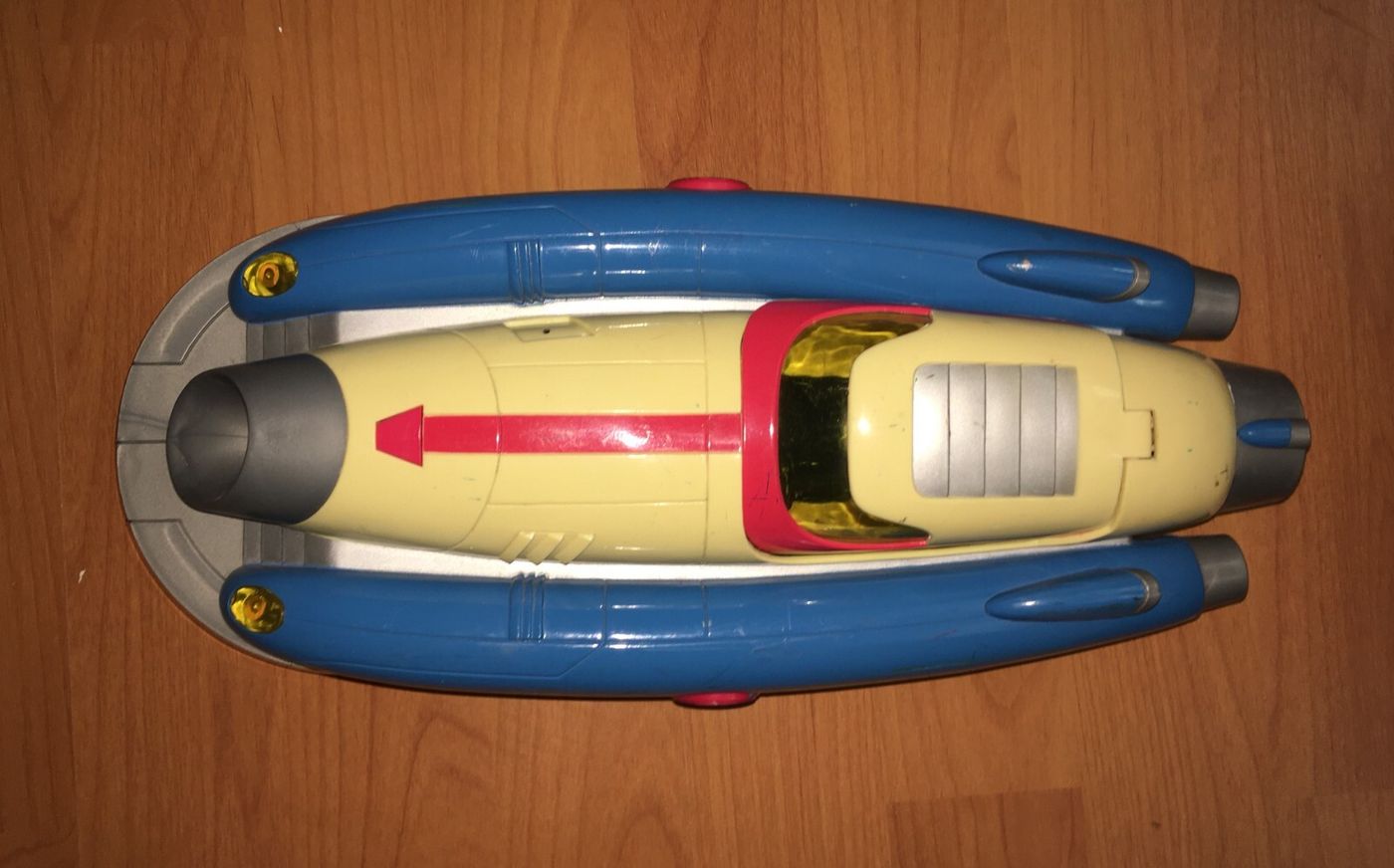 Automobilismo   Auto Futuristica   Giocattolo Magic Giochi Preziosi