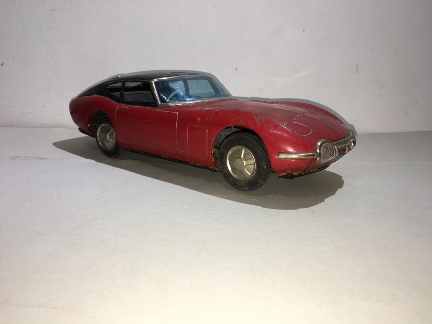 Toyota 2000 GT Rossa, Modellino d'Auto Sportiva Da Collezione