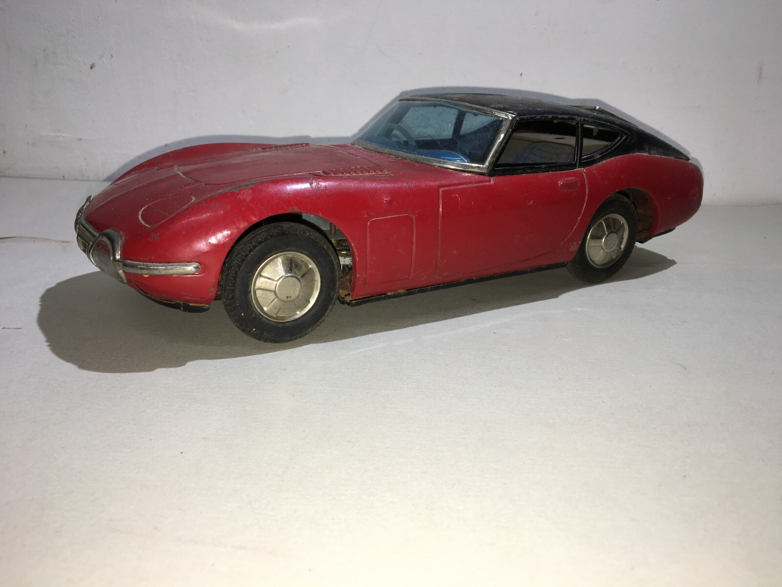 Toyota 2000 GT Rossa, Modellino d'Auto Sportiva Da Collezione