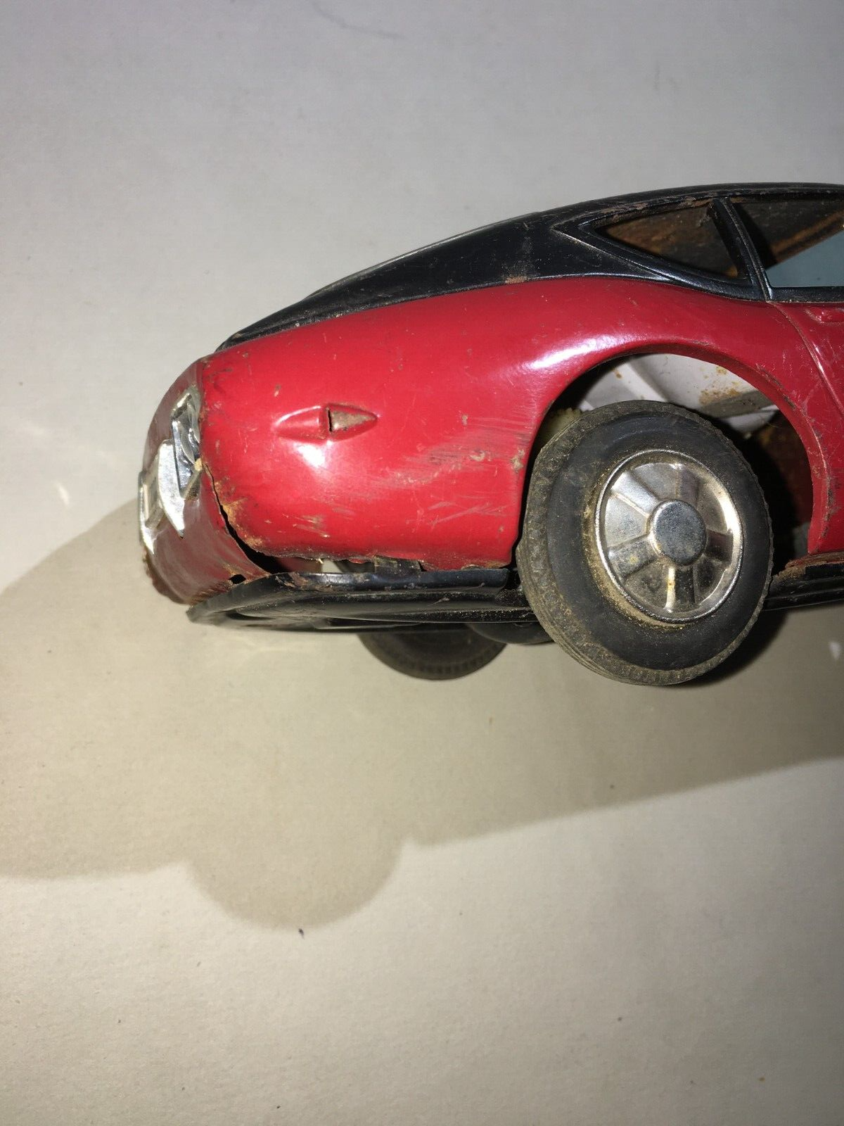 Toyota 2000 GT Rossa, Modellino d'Auto Sportiva Da Collezione