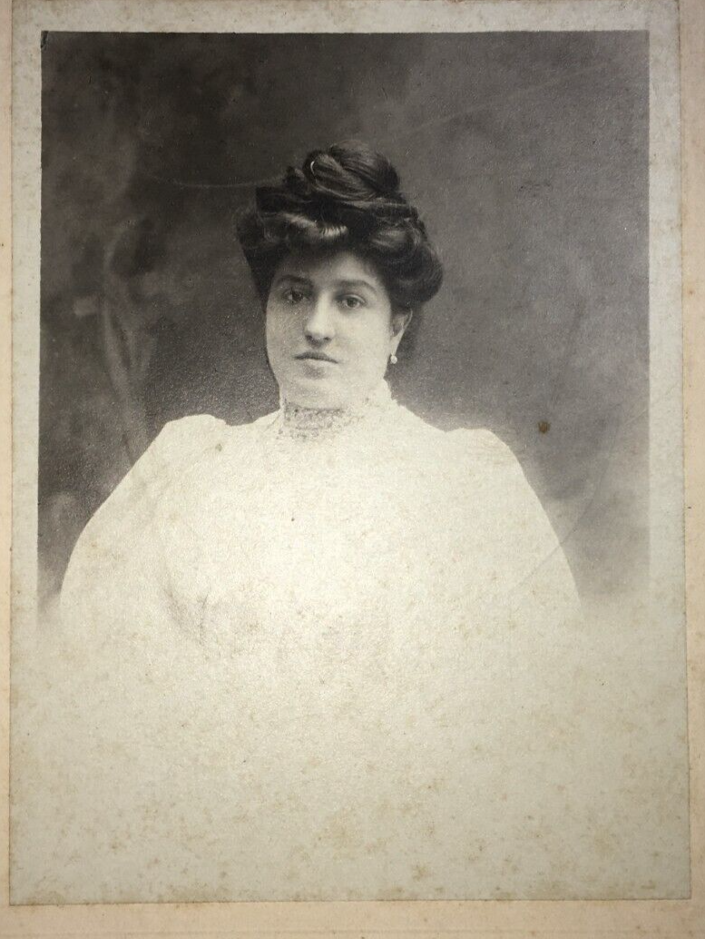 Fotografia Da Collezione: Ritratto Femminile, Salviati (Venezia), Lito Perrelli