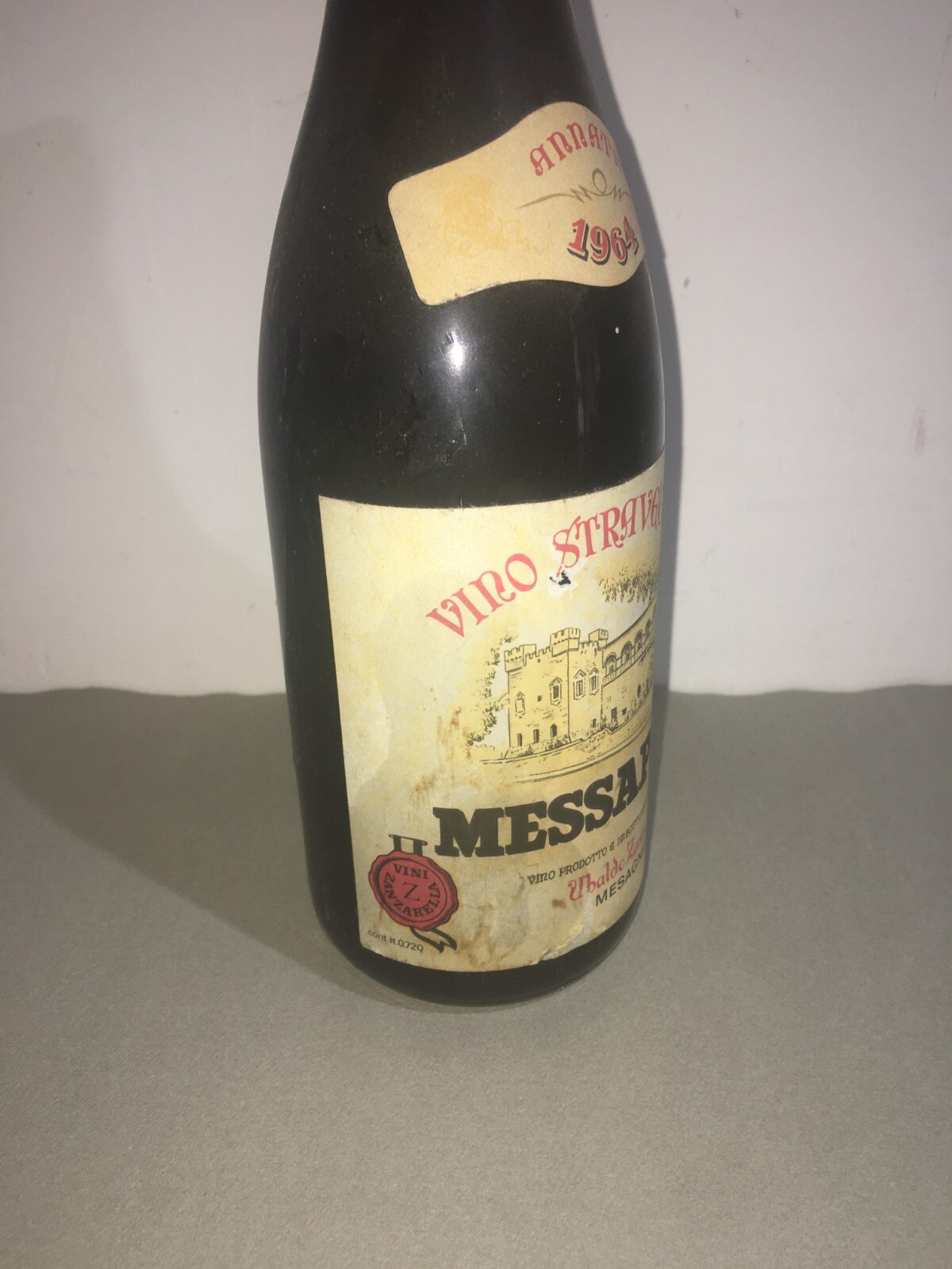 Messapia Vino Stravecchio   Ubaldo Zanzarella   Puglia   1964   Bottiglia