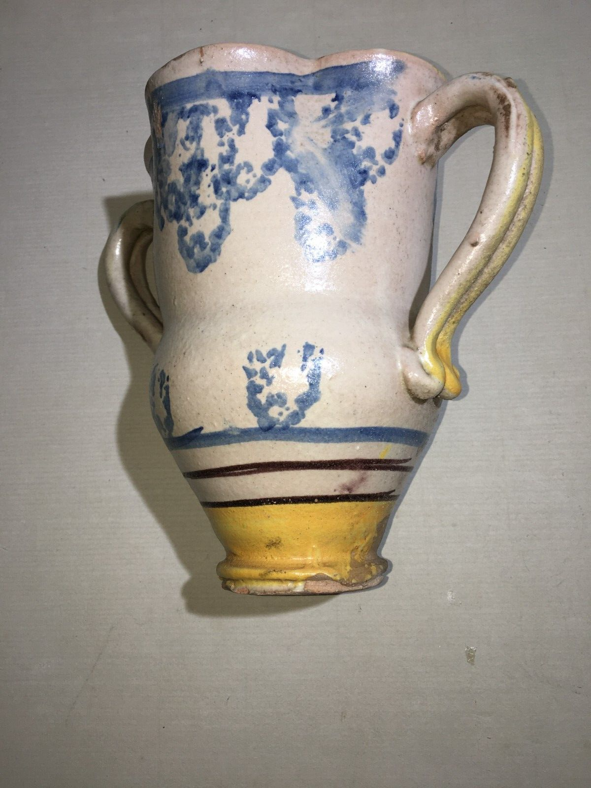 Artigianato Popolare Meridionale: Maioliche E Decorativa Ceramica Antica A Due Manici