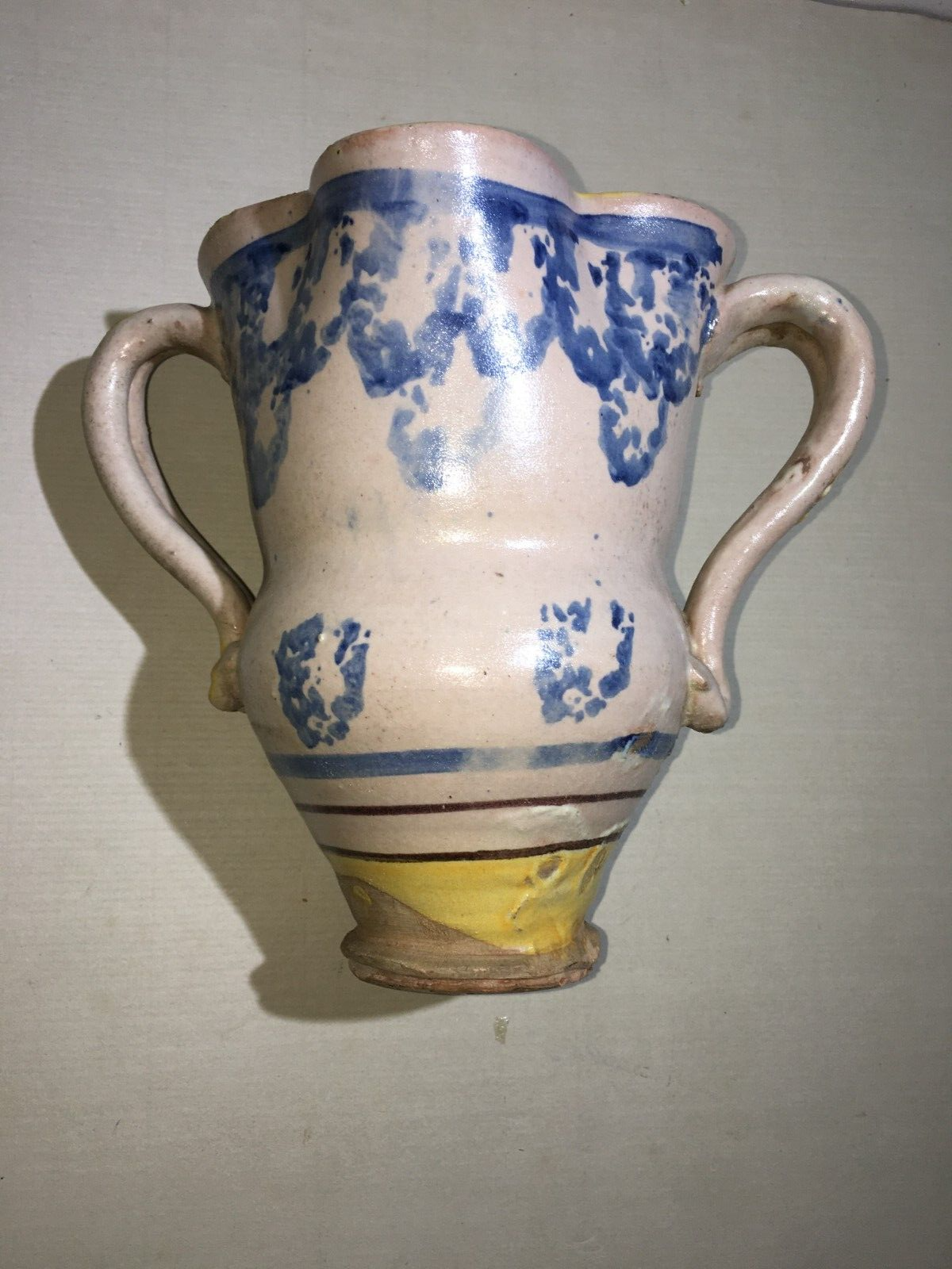 Artigianato Popolare Meridionale: Maioliche E Decorativa Ceramica Antica A Due Manici