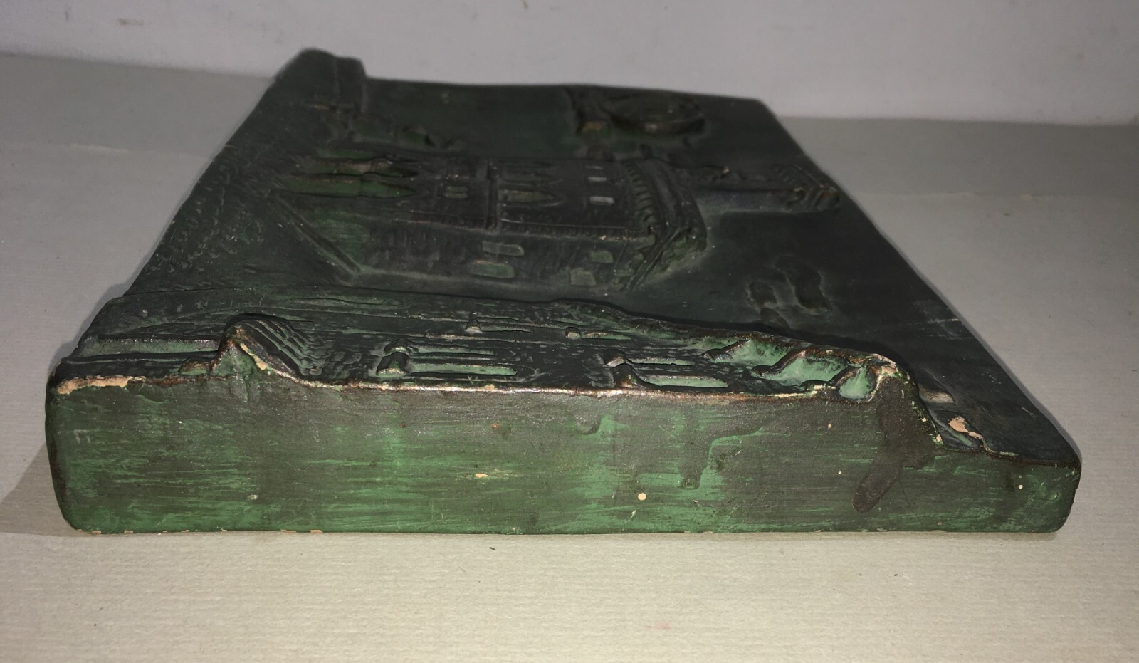 Placca Decorativa In Ceramica Patinata Bronzo, San Marino, Veduta Con Stemma