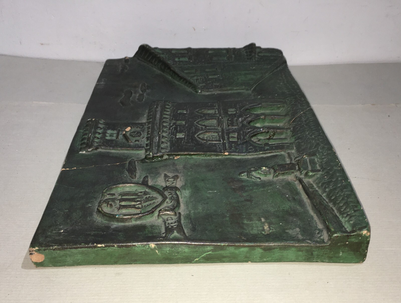Placca Decorativa In Ceramica Patinata Bronzo, San Marino, Veduta Con Stemma