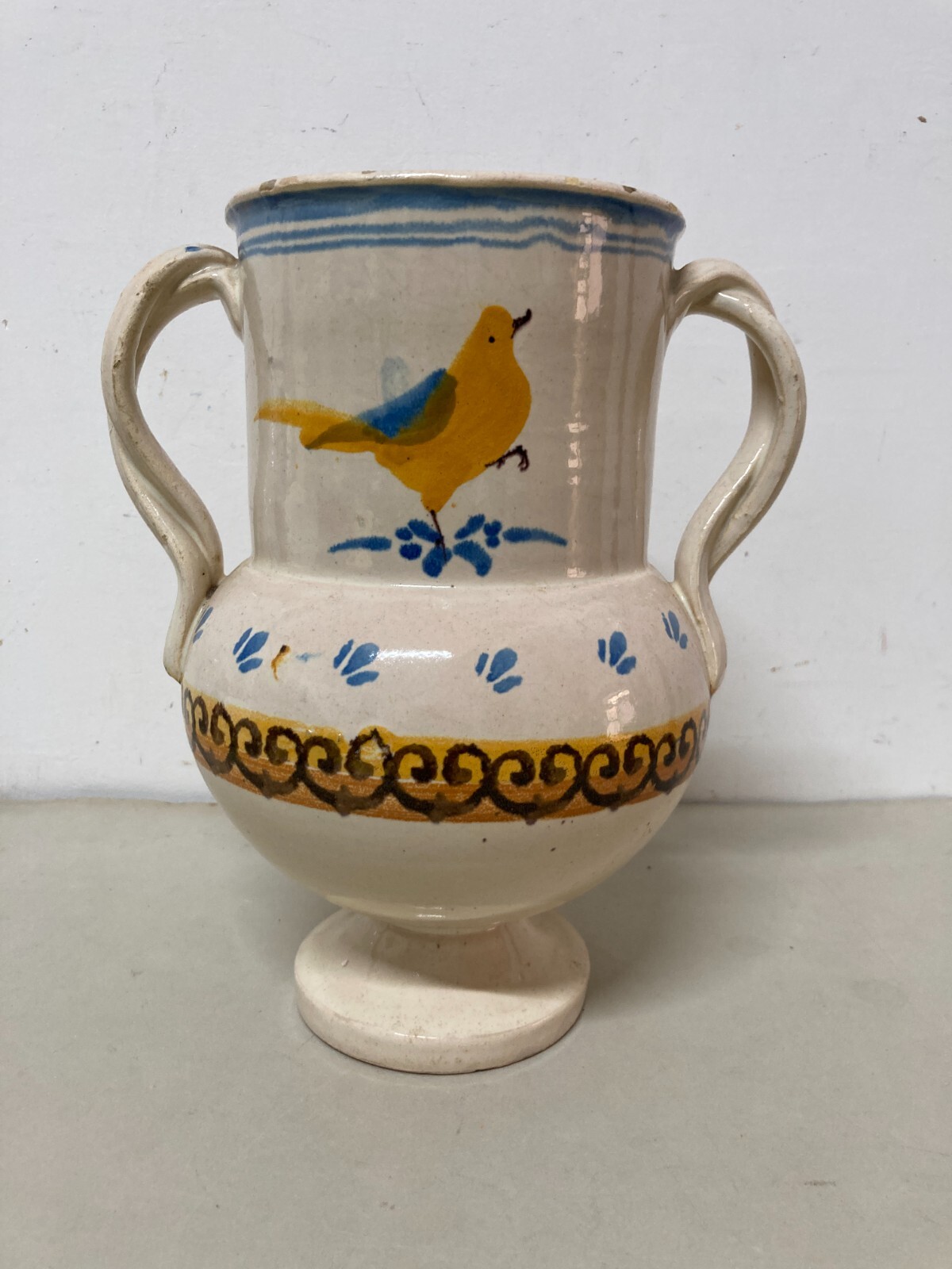 Ceramica Da Collezione, Puglia, Grottaglie. Boccale Con Uccellini, Antico, Decorativo