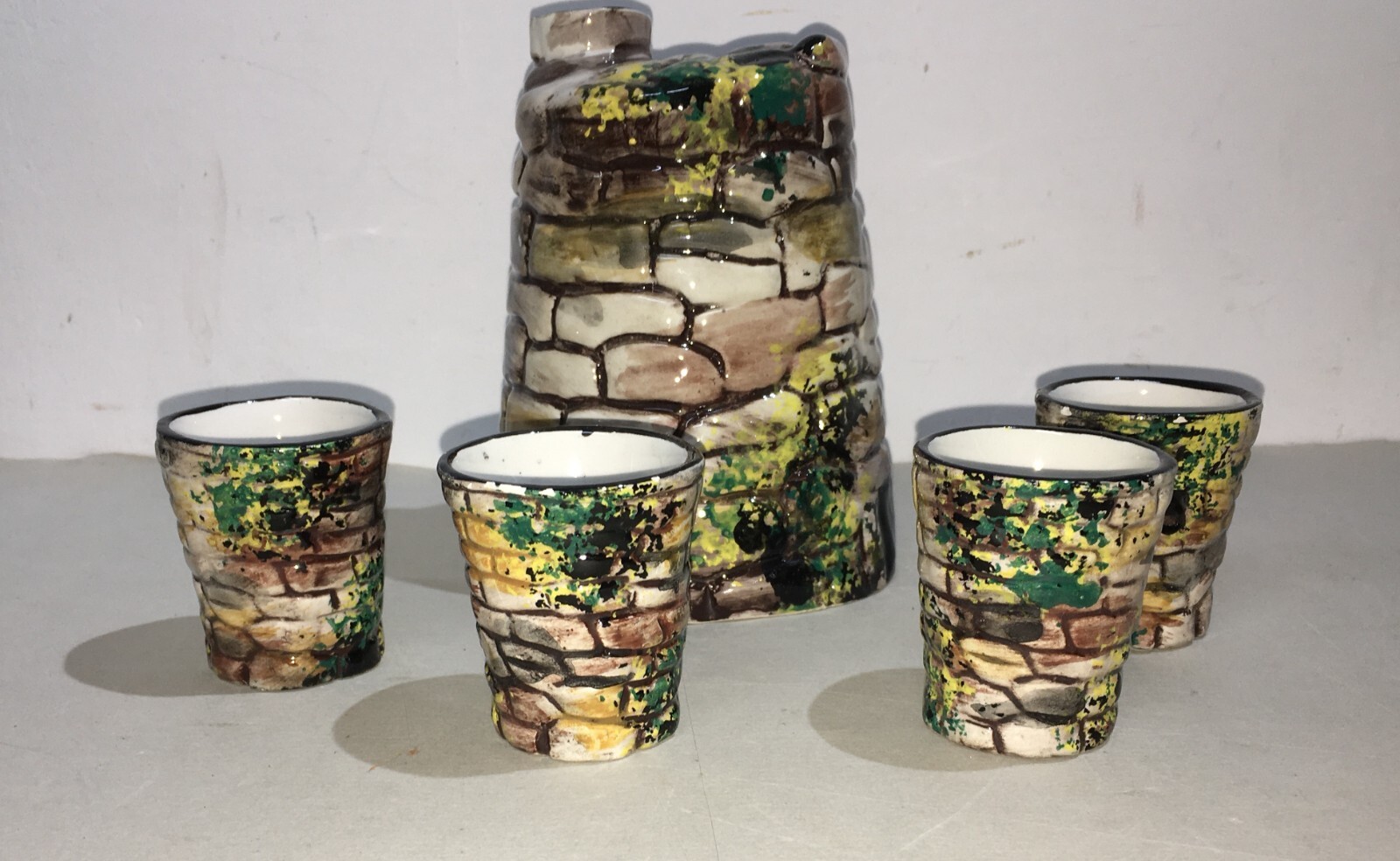 Sardegna, Nuraghe: Ceramiche Decorative E Da Collezione Di Massidda, Servizio Da Liquore
