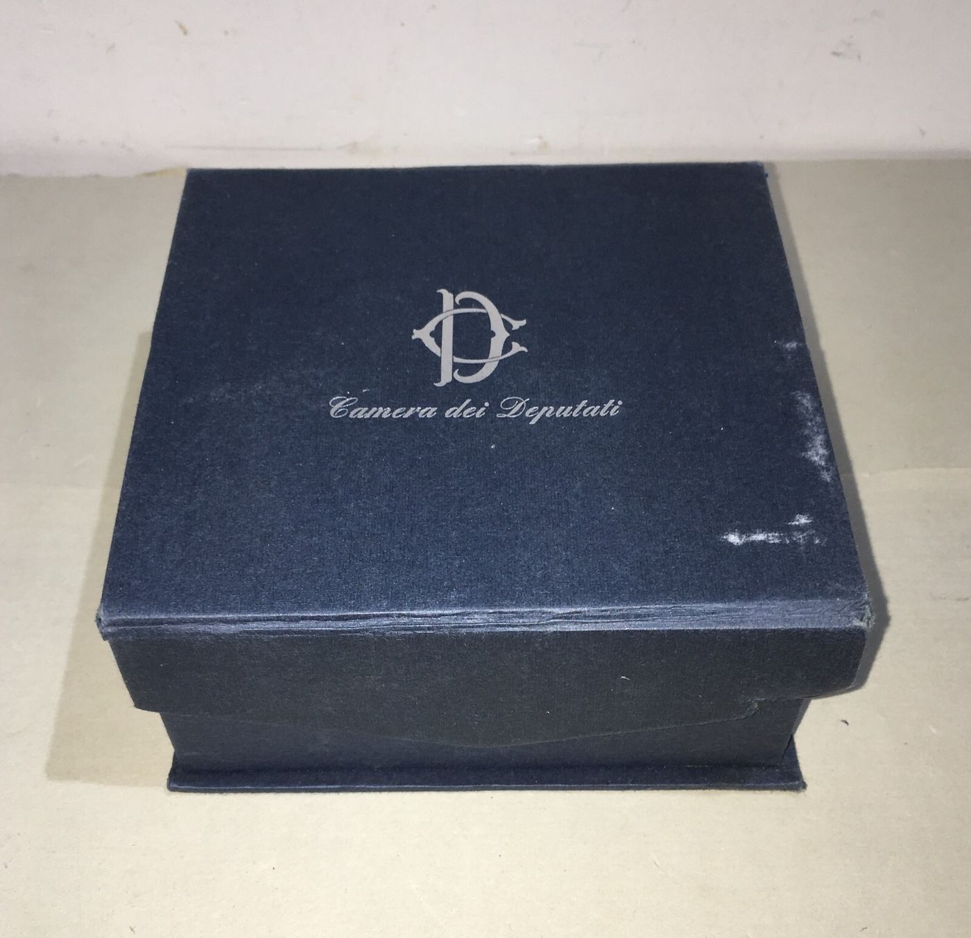 Camera Dei Deputati. Poggiacarte In Vetro Inciso