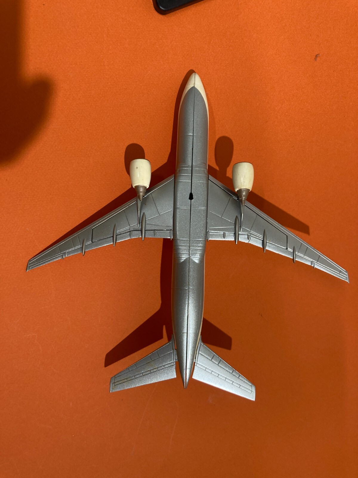 Aerei Da Collezione: Delta Airlines, Boeing 777 200. Modellino Pubblicitario