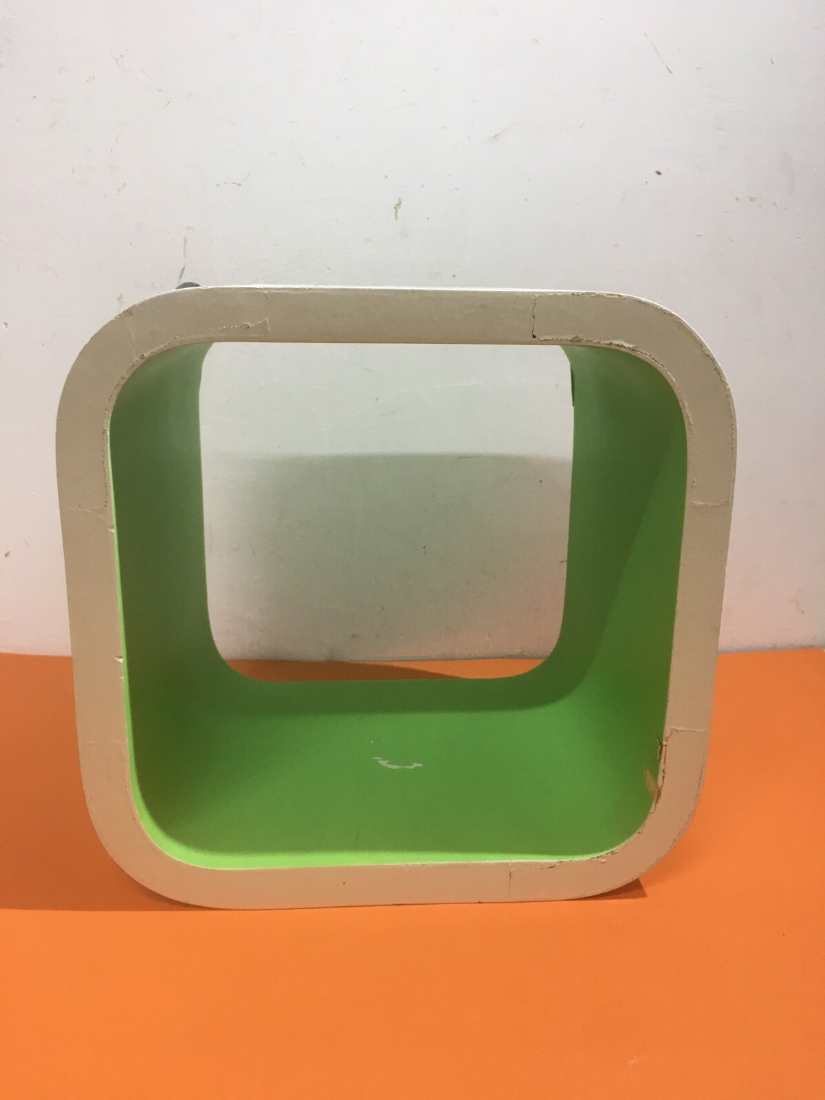 Design, Architettura, Complemento d'Arredo: Inusuale Mensola A Cubo Decorativa