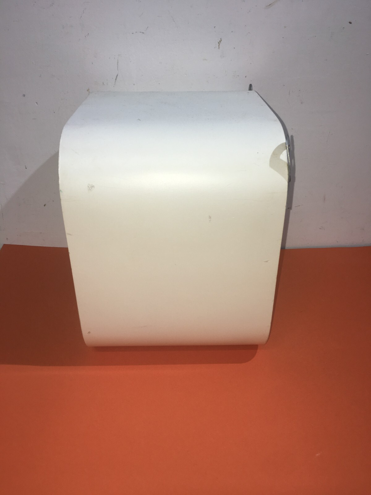 Design, Architettura, Complemento d'Arredo: Inusuale Mensola A Cubo Decorativa