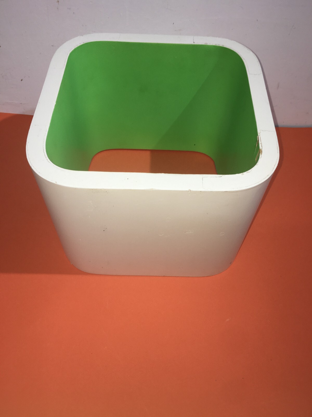 Design, Architettura, Complemento d'Arredo: Inusuale Mensola A Cubo Decorativa